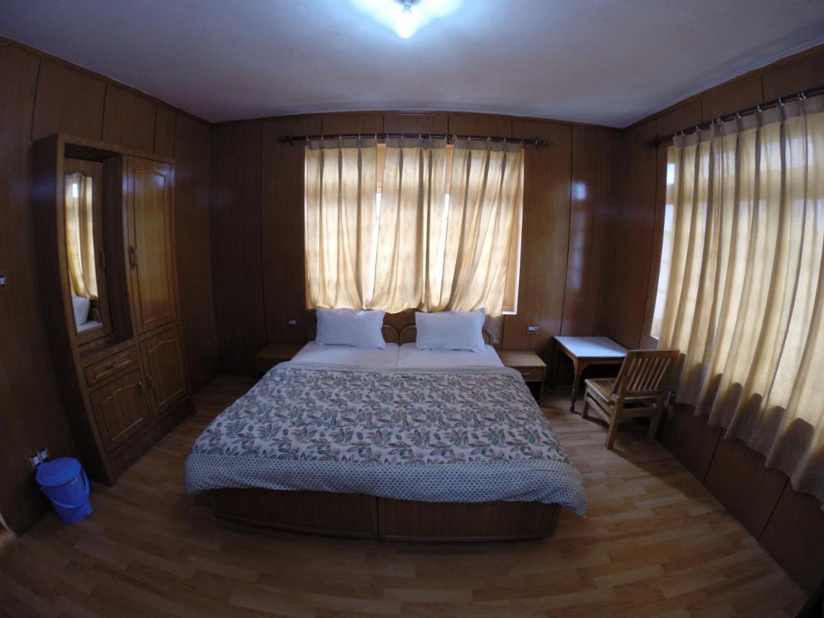 Barath Hotel & Guest House Leh Dış mekan fotoğraf