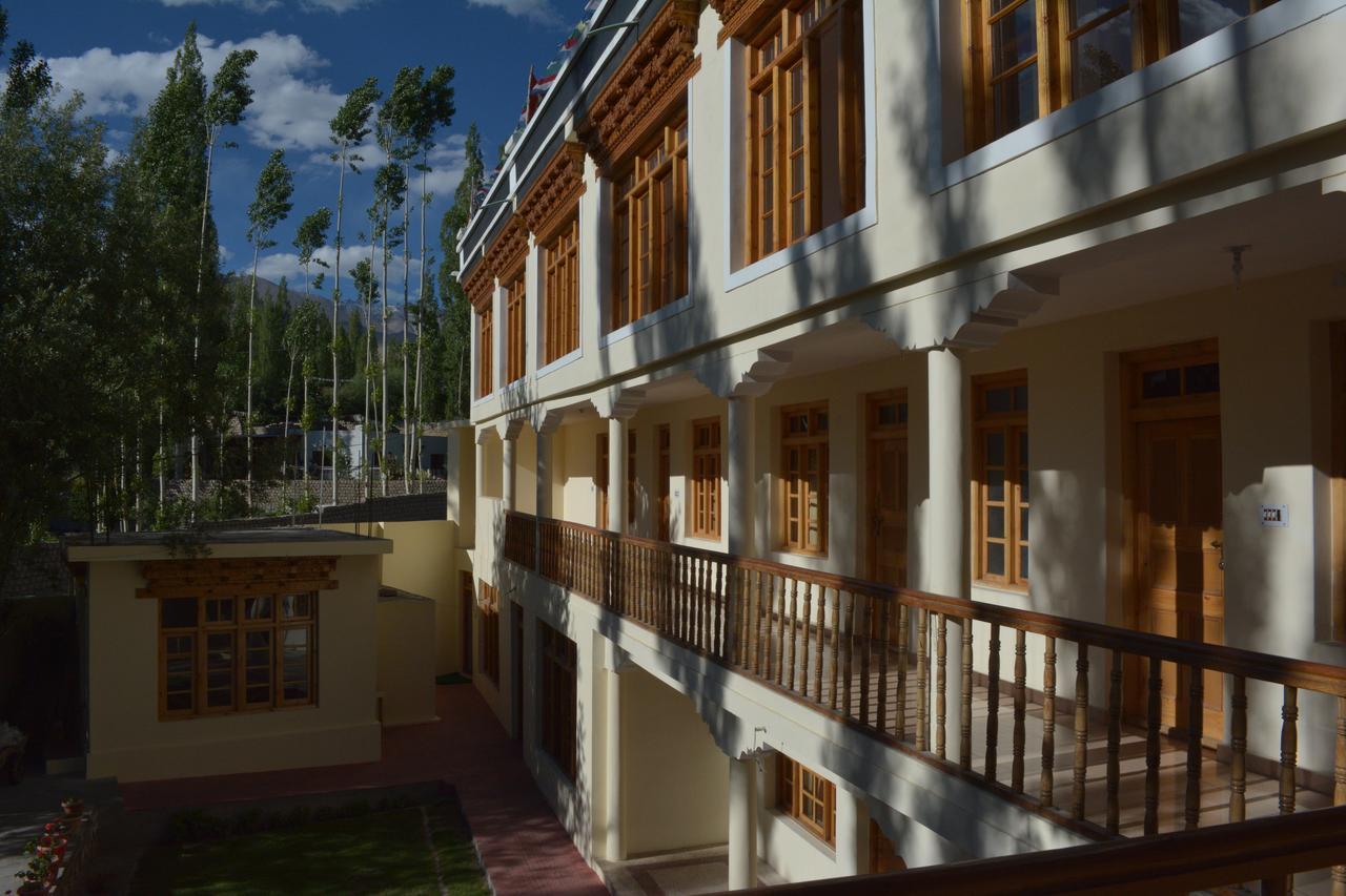 Barath Hotel & Guest House Leh Dış mekan fotoğraf